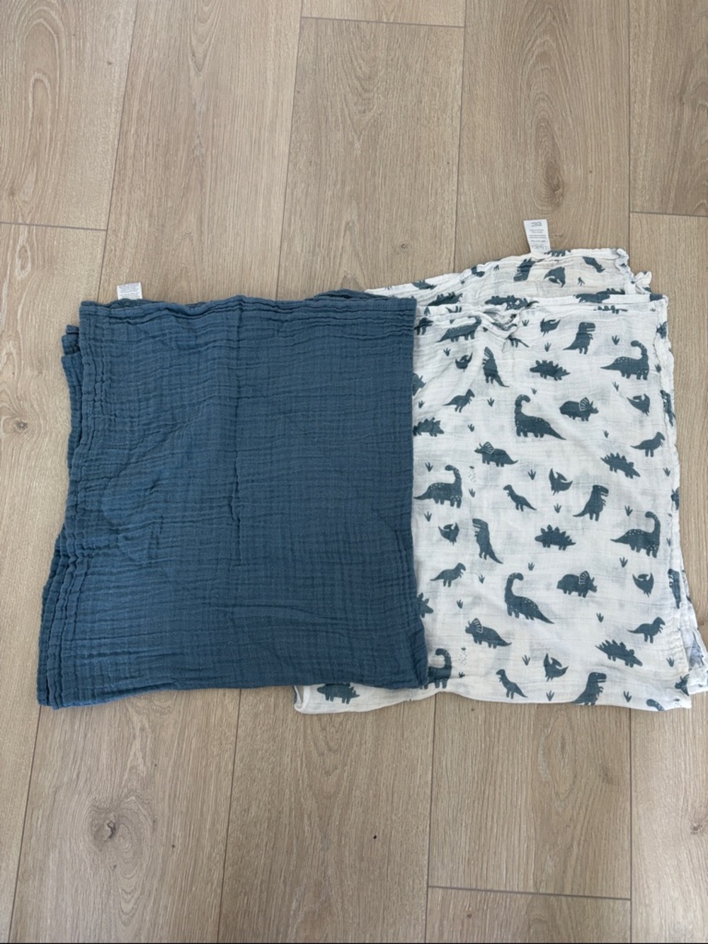 Kids Muslin Swaddle Duo - Navy & White Dinosaur Print